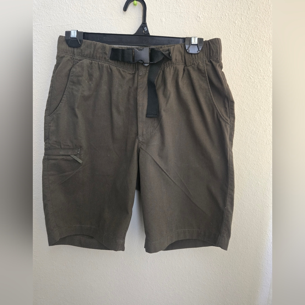 Free Assembly Men's Dark Green, Cargo Shorts with Belt